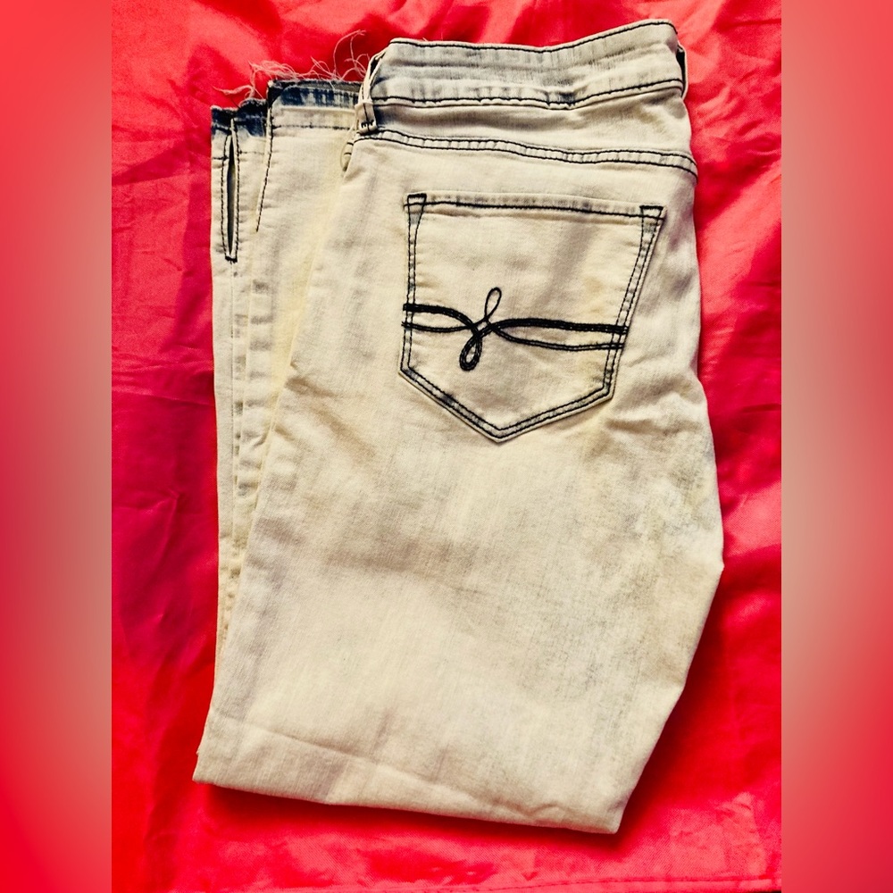 LOTUS BOSS SHINE: Levi Denizen Low Rise Jegging Crop Jeans size 12